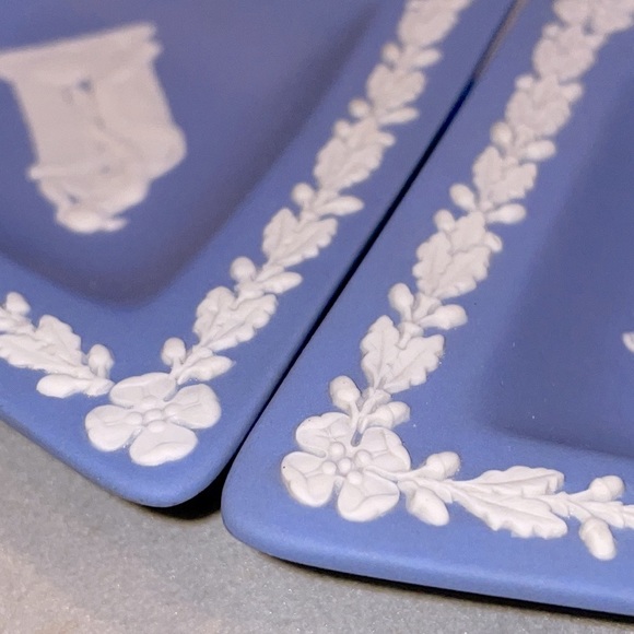 Pair of Wedgwood JasperWare Vintage Diamond shaped Trinket Dishes EUC Circa ‘59 - Picture 10 of 10